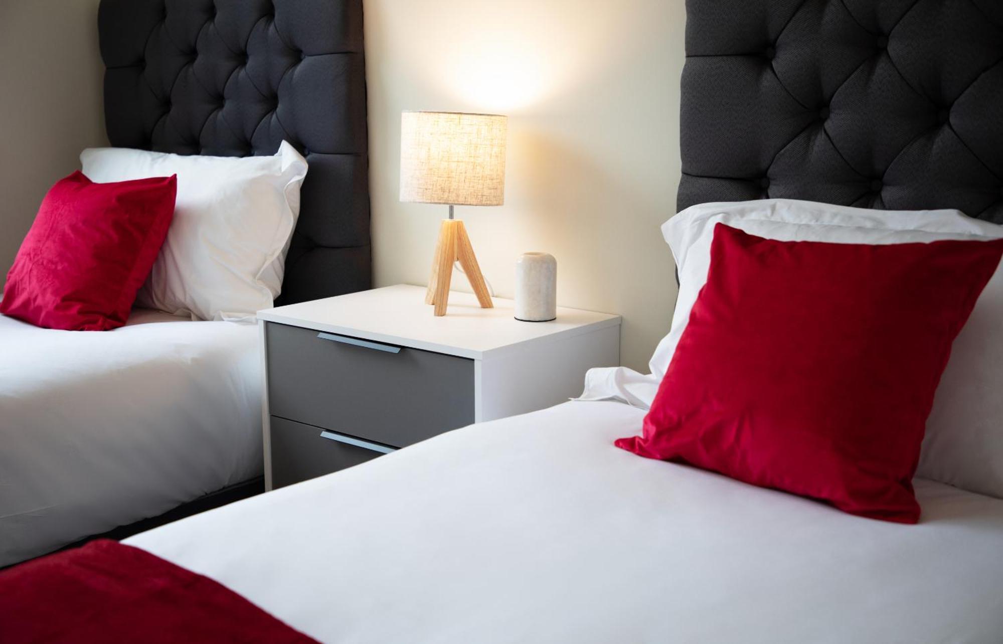 The Kaizen Apartment Уест Бромуич Стая снимка