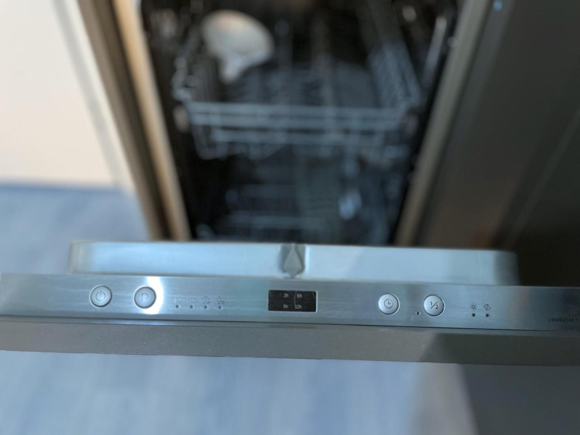 The Kaizen Apartment Уест Бромуич Стая снимка